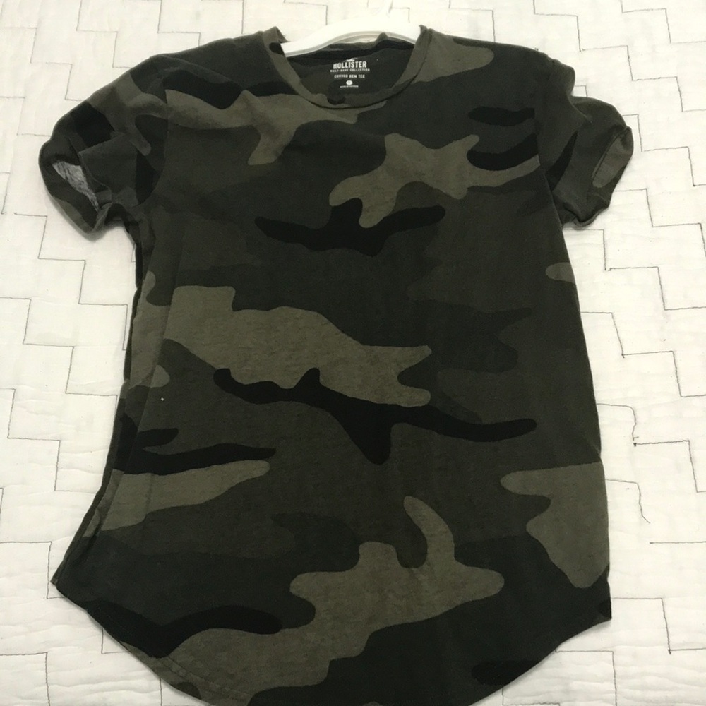 Hollister shirt